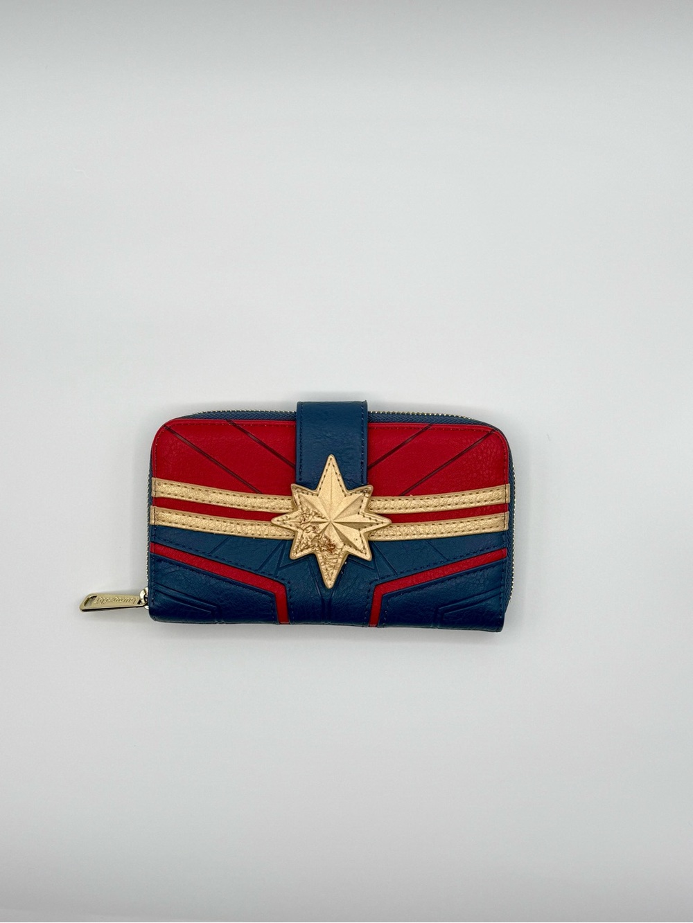 Loungefly Captain Marvel Snap Wallet